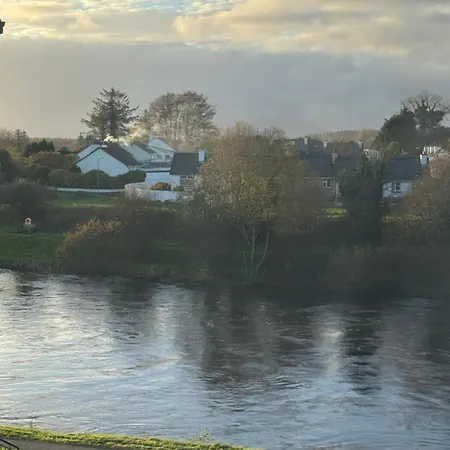 Bed & Breakfast Rooms Foxford 3*