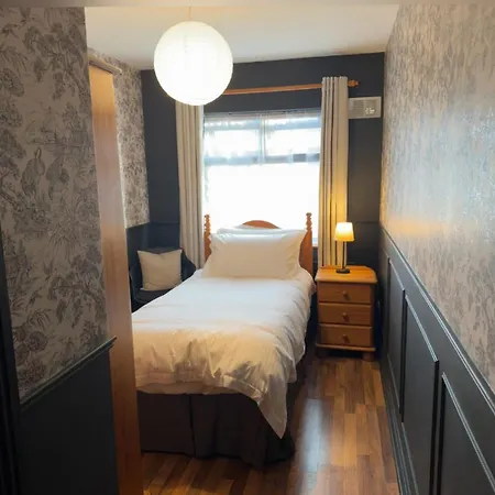 Bed & Breakfast Rooms Foxford